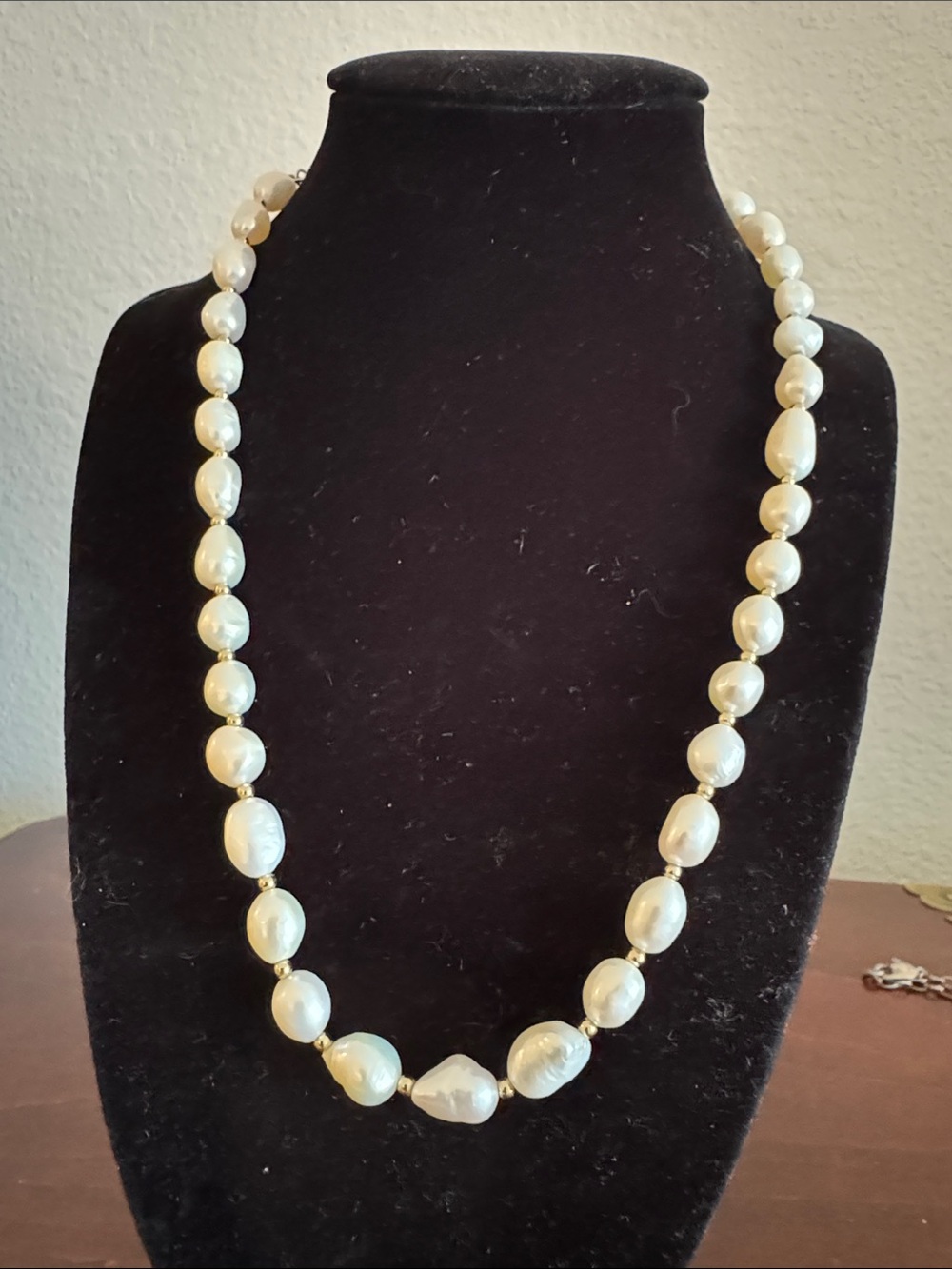 Vintage Banana Republic Freshwater Pearl Necklace